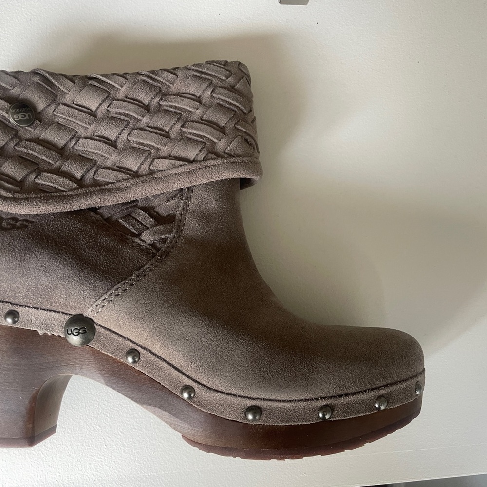 UGG Lynnea Arroyo Weave size 8. Brand new